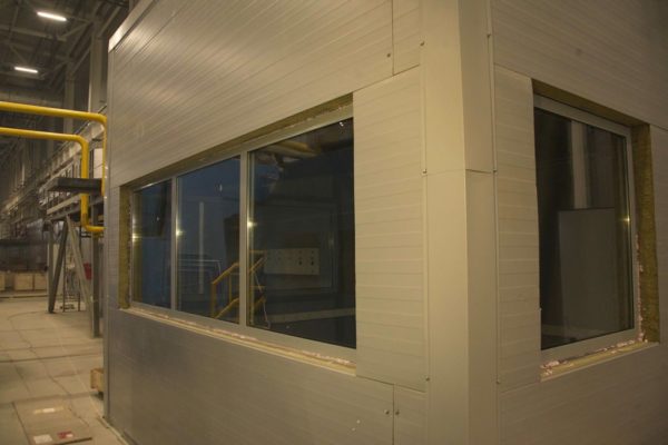 Противопожарная перегородка EIW-45 из алюминиевого профиля / серия FRM5125